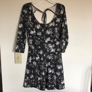 Women’s dress